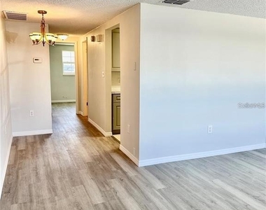 4930 Getner Street - Photo Thumbnail 11