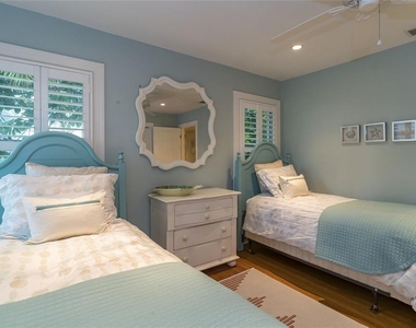 110 Devon Drive - Photo Thumbnail 18