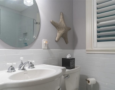 110 Devon Drive - Photo Thumbnail 14