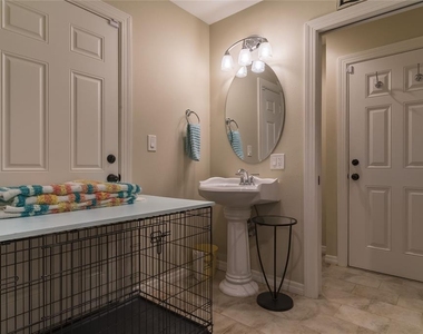 110 Devon Drive - Photo Thumbnail 27