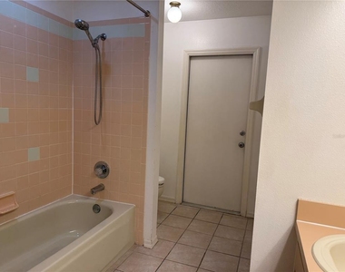 18230 Dolly Brook Lane - Photo Thumbnail 22