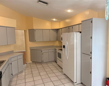 18230 Dolly Brook Lane - Photo Thumbnail 15