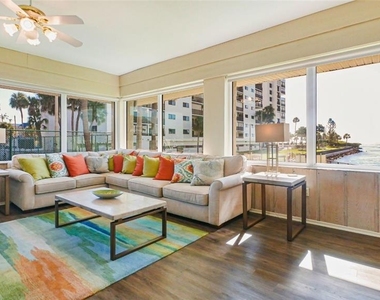 7150 Sunset - Photo Thumbnail 18