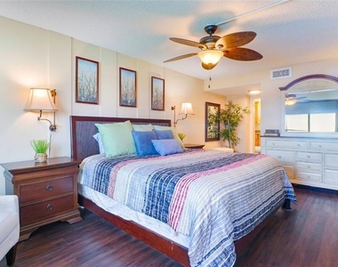 7150 Sunset - Photo Thumbnail 8