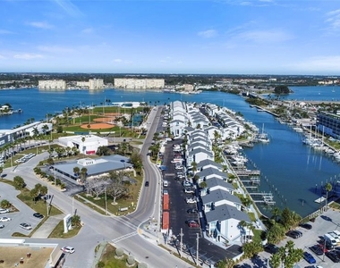 240 Medallion Boulevard - Photo Thumbnail 21