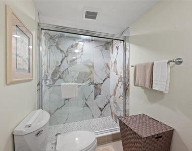 240 Medallion Boulevard - Photo Thumbnail 12