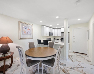 240 Medallion Boulevard - Photo Thumbnail 3