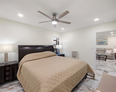 240 Medallion Boulevard - Photo Thumbnail 8