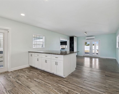 1733 Bayou Grande Boulevard Ne - Photo Thumbnail 10