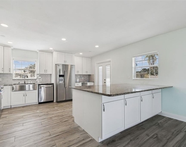 1733 Bayou Grande Boulevard Ne - Photo Thumbnail 9
