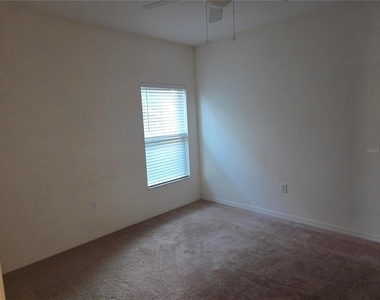 2362 Barton Bay Court - Photo Thumbnail 4