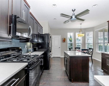 5423 Nw 35th Lane Road - Photo Thumbnail 7