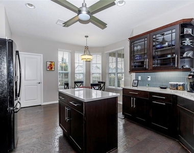 5423 Nw 35th Lane Road - Photo Thumbnail 8