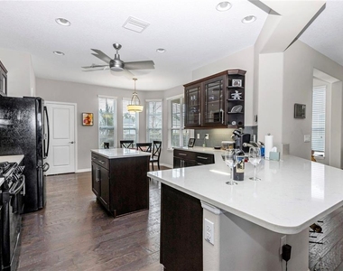 5423 Nw 35th Lane Road - Photo Thumbnail 6