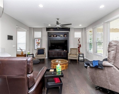 5423 Nw 35th Lane Road - Photo Thumbnail 5