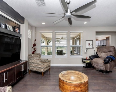 5423 Nw 35th Lane Road - Photo Thumbnail 4