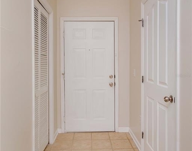 12849 Madison Point Circle - Photo Thumbnail 2