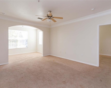 12849 Madison Point Circle - Photo Thumbnail 8