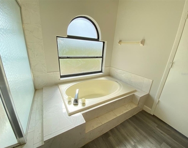 12948 Broakfield Circle - Photo Thumbnail 22
