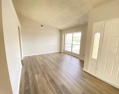 12948 Broakfield Circle - Photo Thumbnail 9