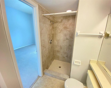 12948 Broakfield Circle - Photo Thumbnail 4