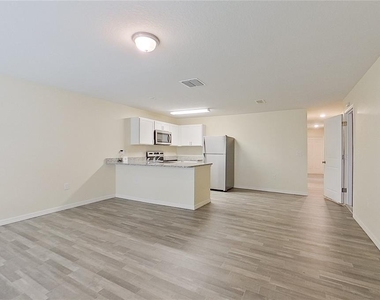 27008 Anthony Avenue - Photo Thumbnail 1