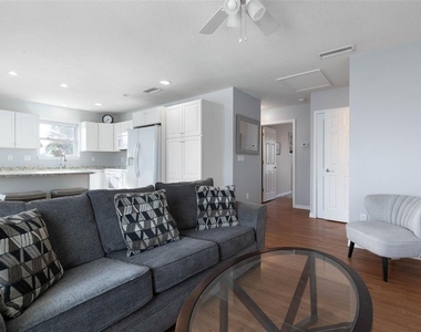 601 S Central Avenue - Photo Thumbnail 11