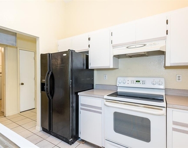 504 Vannell Street - Photo Thumbnail 10