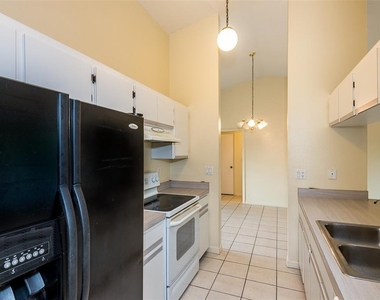 504 Vannell Street - Photo Thumbnail 11