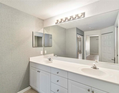 6351 Bay Cedar Lane - Photo Thumbnail 16