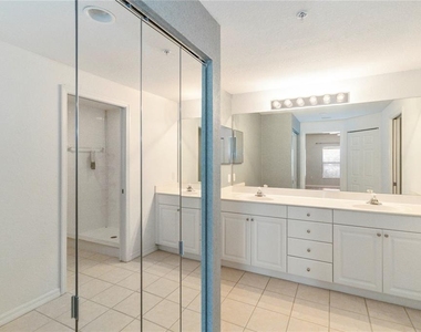 6351 Bay Cedar Lane - Photo Thumbnail 10
