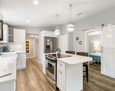 2537 Ashton Road - Photo Thumbnail 8
