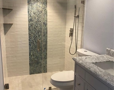 3121 Longmeadow - Photo Thumbnail 4