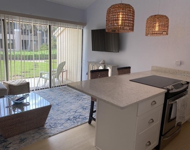 3121 Longmeadow - Photo Thumbnail 12