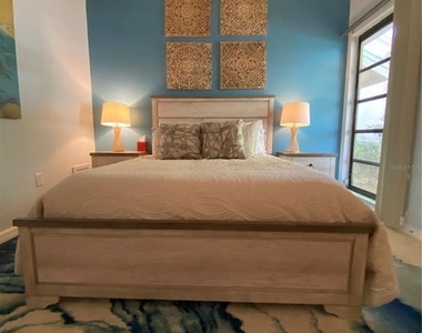 3121 Longmeadow - Photo Thumbnail 2