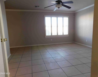 10021 Railroad Drive - Photo Thumbnail 10