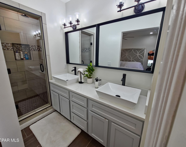 7321 Cuba Drive - Photo Thumbnail 31