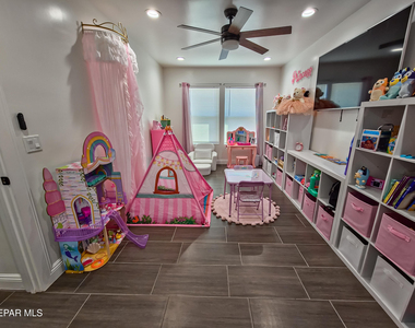 7321 Cuba Drive - Photo Thumbnail 19