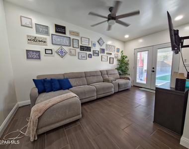 7321 Cuba Drive - Photo Thumbnail 16
