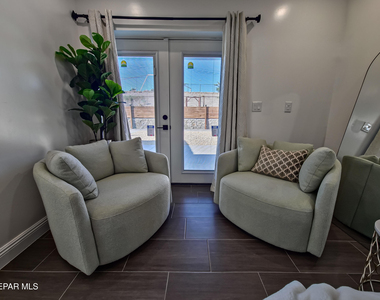 7321 Cuba Drive - Photo Thumbnail 27