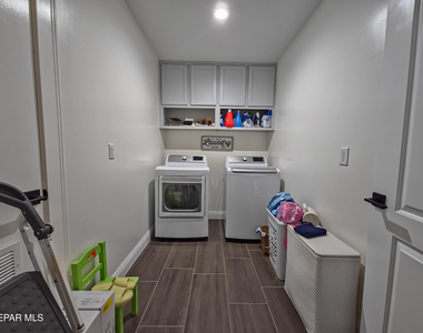 7321 Cuba Drive - Photo Thumbnail 37
