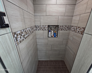7321 Cuba Drive - Photo Thumbnail 32
