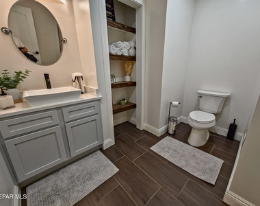 7321 Cuba Drive - Photo Thumbnail 24