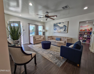 7321 Cuba Drive - Photo Thumbnail 5