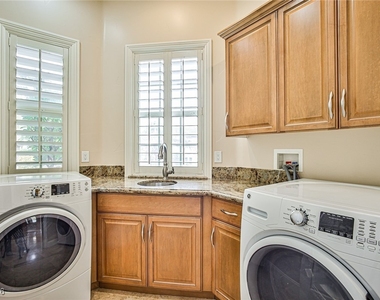 768 Tozzetti Lane - Photo Thumbnail 44