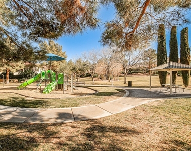 768 Tozzetti Lane - Photo Thumbnail 4