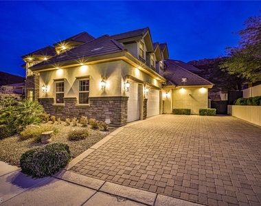 768 Tozzetti Lane - Photo Thumbnail 18