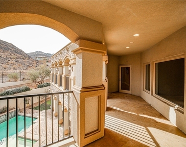 768 Tozzetti Lane - Photo Thumbnail 13