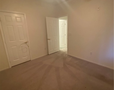 7151 S Durango Drive - Photo Thumbnail 8