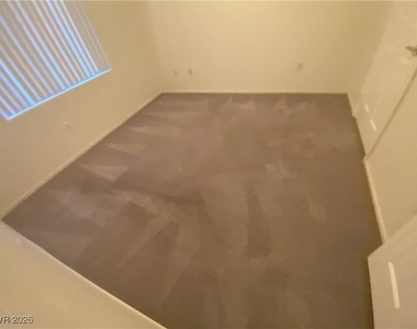 7151 S Durango Drive - Photo Thumbnail 10